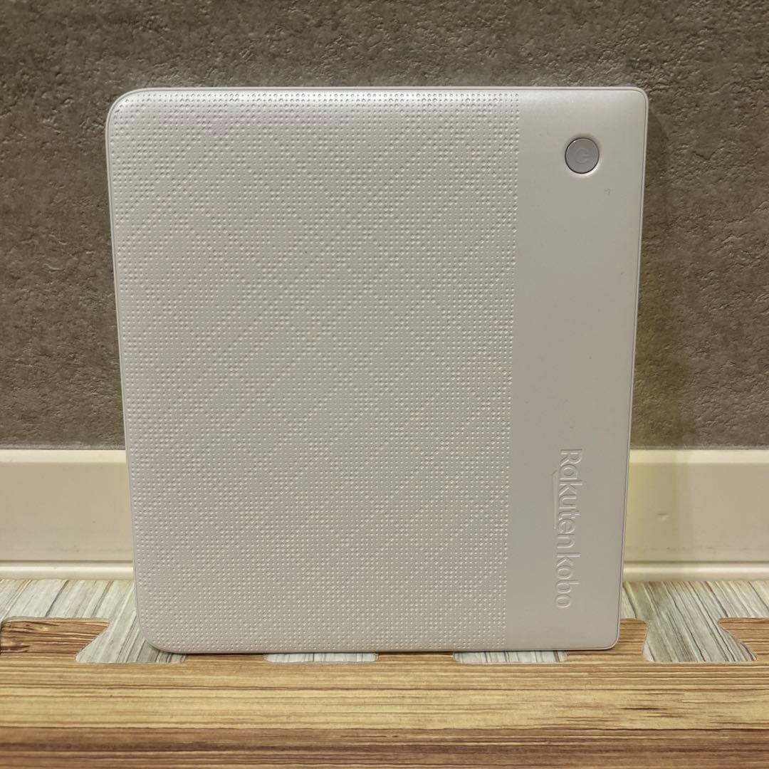楽天　Kobo Libra 2 ホワイト　電子書籍リーダー