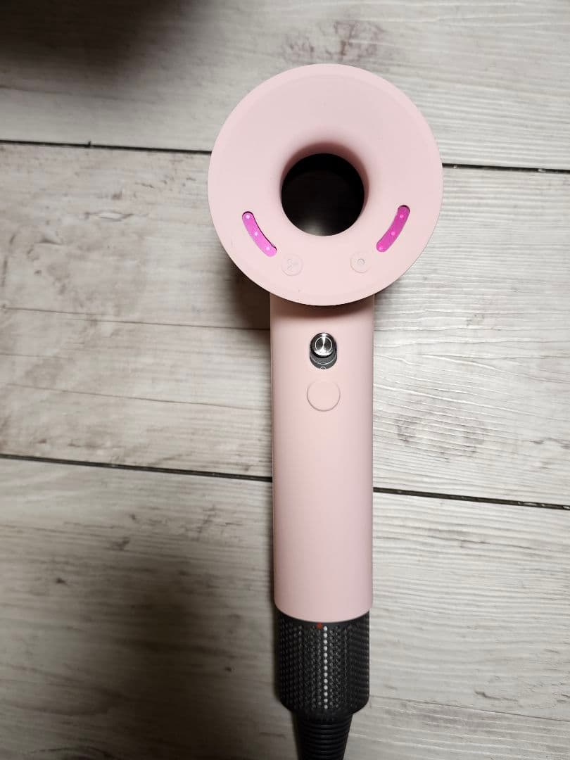 今週末限定　新品シリコンカバー付　ダイソン　メンテナンス済　Dyson hd08