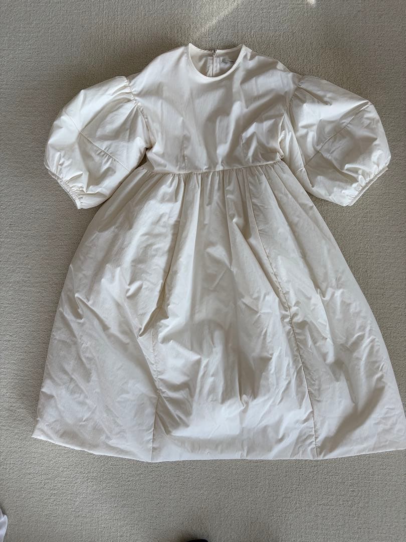 CLANE ホワイト 半袖 パフスリーブワンピース