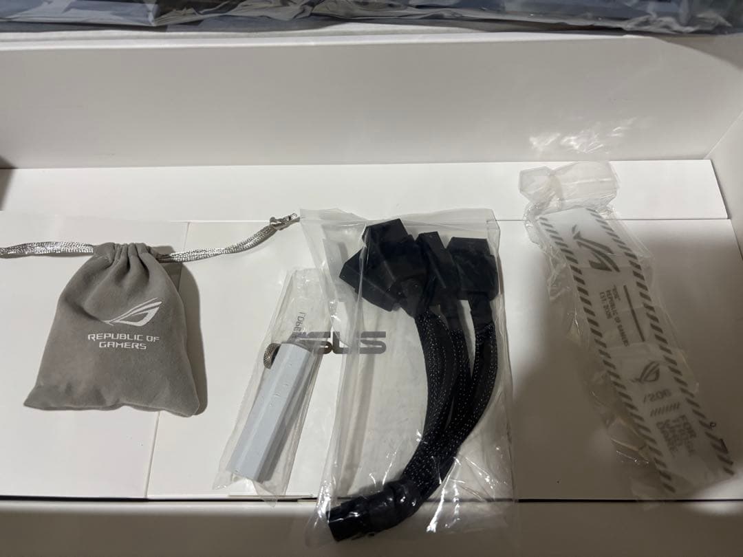 グラフィックボード・グラボ・ビデオカード Rog strix GeForce RTX 4090 White