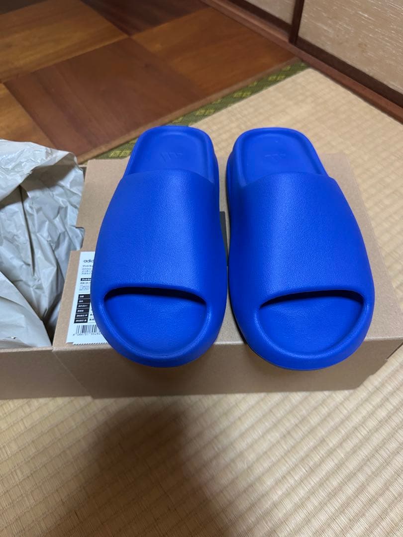 靴 adidas YEEZY Slide \