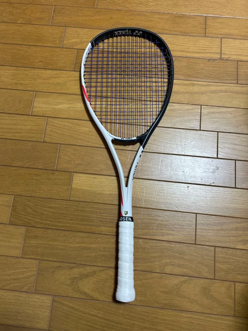 YONEX ボルトレイジ7S ソフトテニスラケット　希望者にはラケットケース有り