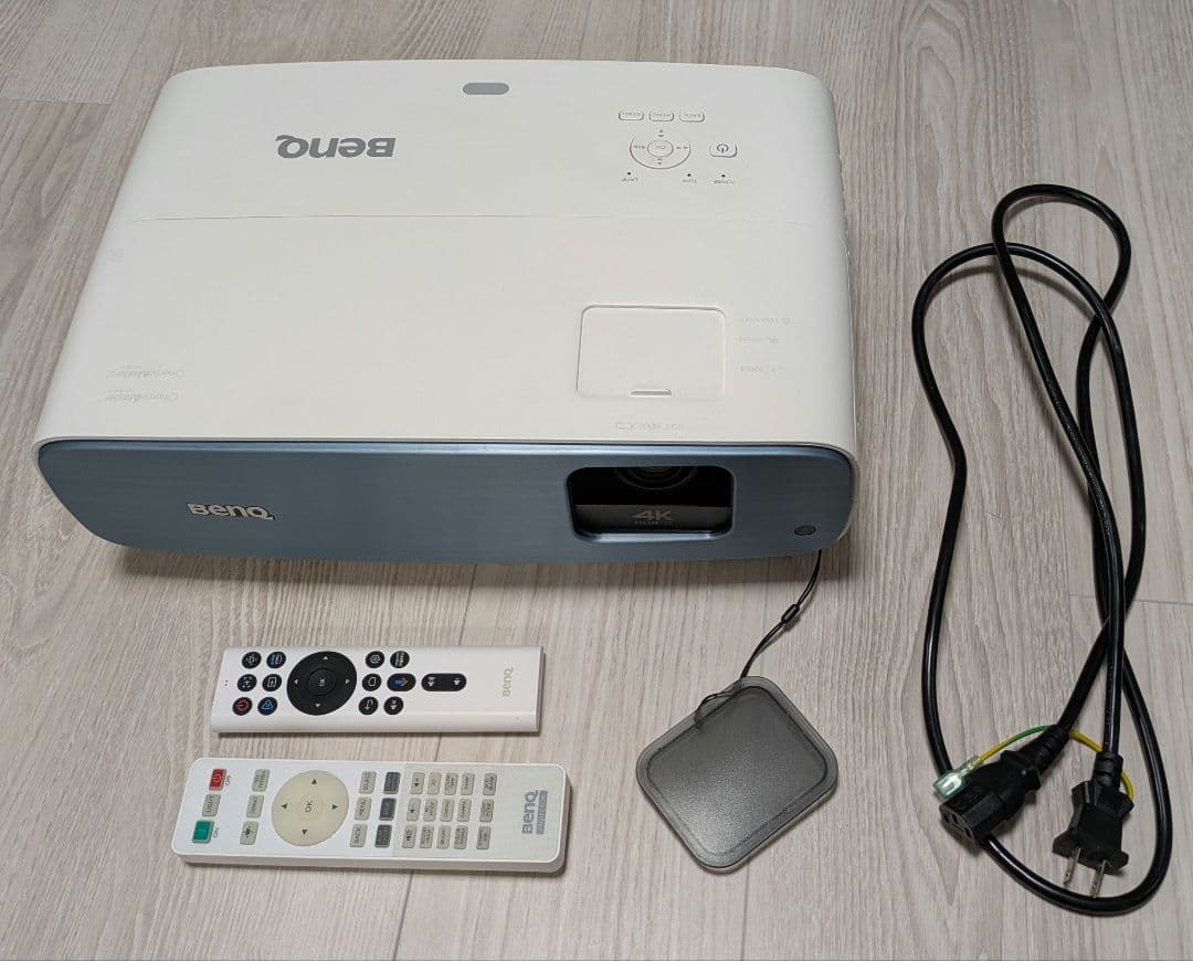 ス*チ様 BENQ 4Kプロジェクター 本体　TK850i