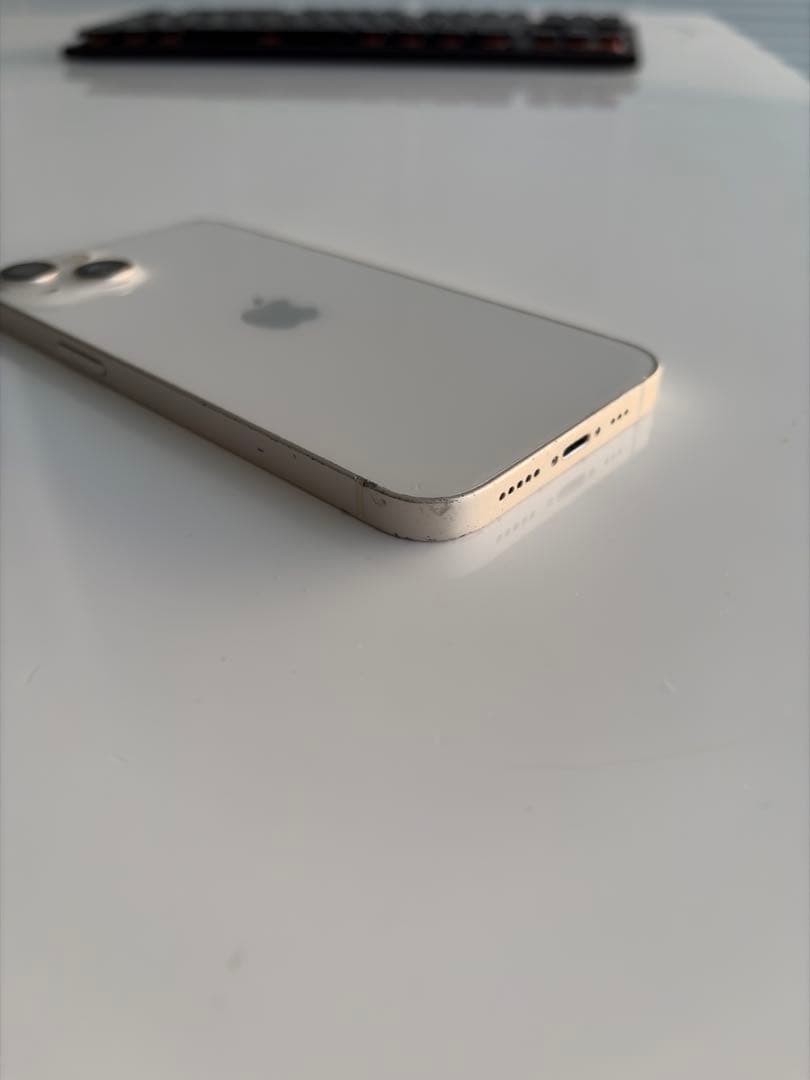 Apple iPhone 13 本体ホワイト128GB最大容量83%