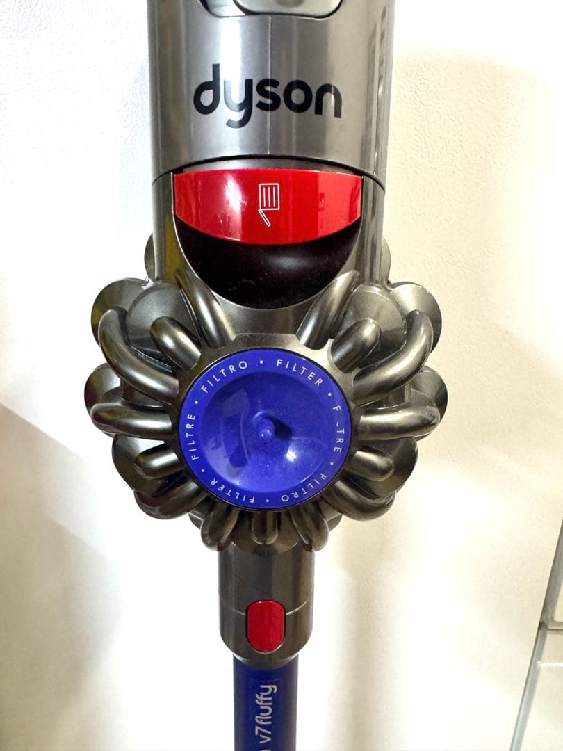Dyson v7 fluffy コードレス掃除機