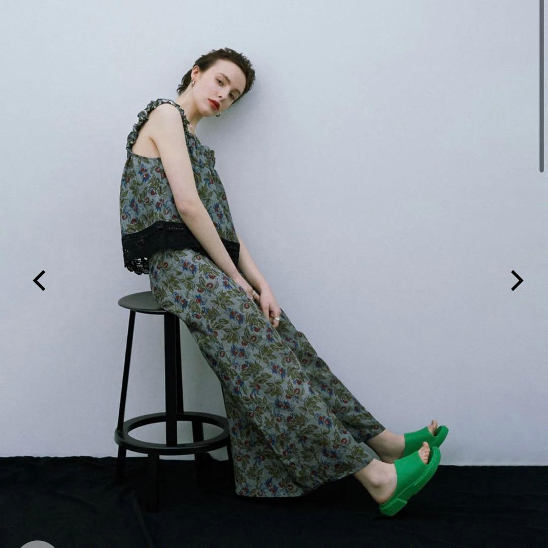 mici フルーツプリントパンツ