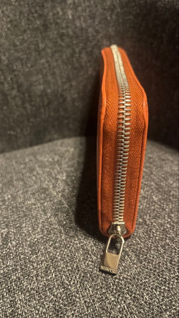 未使用品　ヒロフ　長財布 ラウンドファスナー レザーロング ウォレット 本革