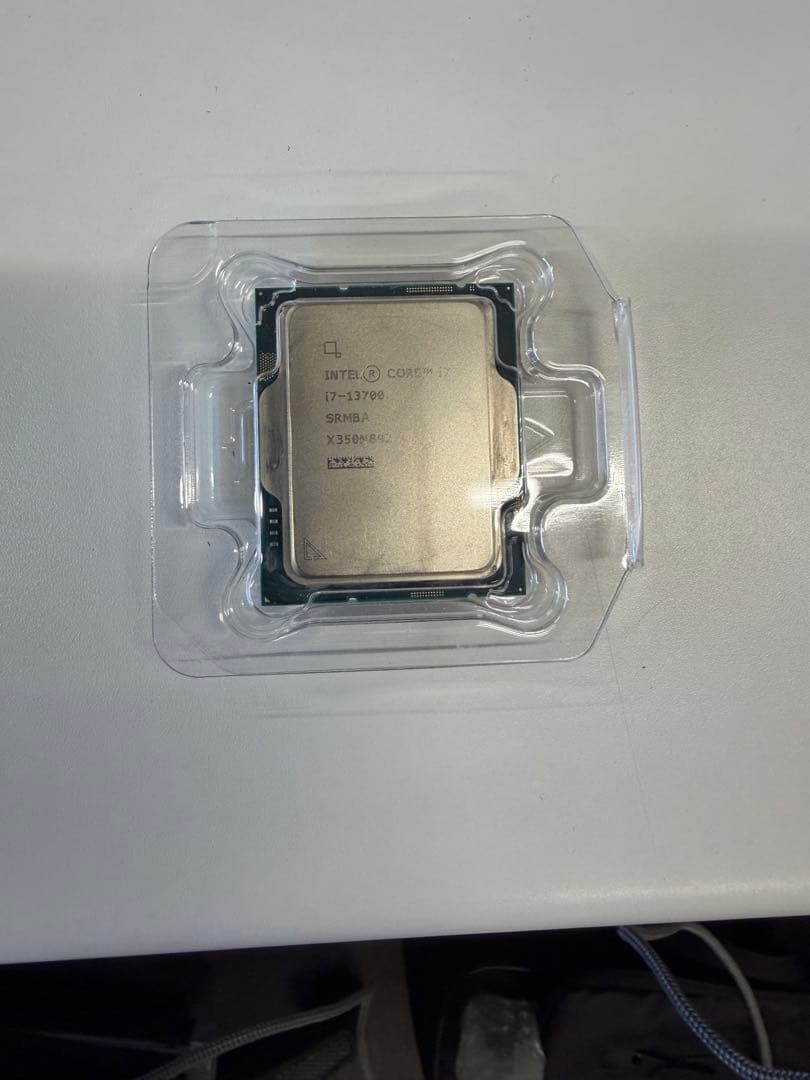 Intel Core i 7 13700 ※cpuのみ