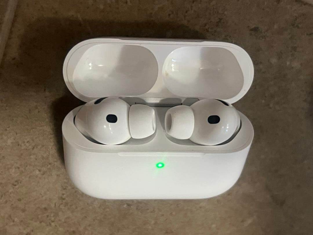 【美品・即日発送可⭕】AirPods pro3 　正規品　本体ケースセット
