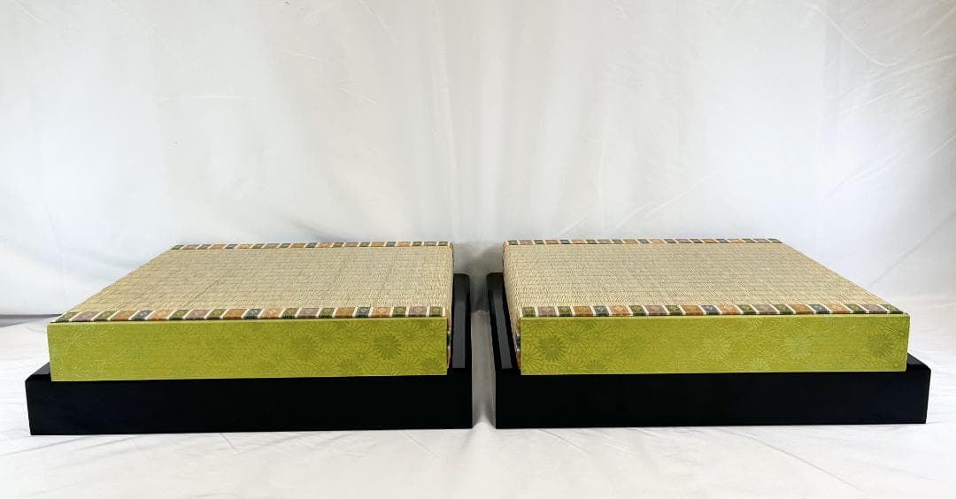 r7-3-10-18 親王台　極上7番　木製京式　黒塗艶有　飾り台　玉台　雛道具