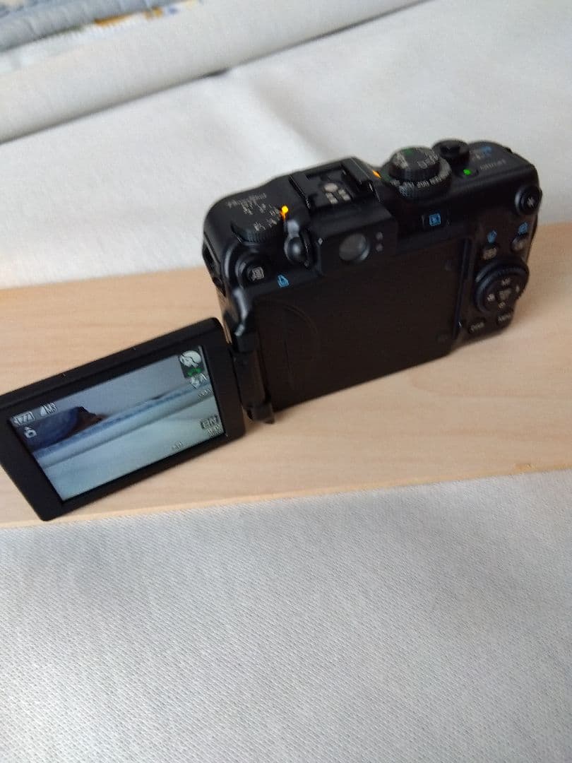 キヤノン PowerShot G11コンパクトデジカメ（充電器付）お値下げ!