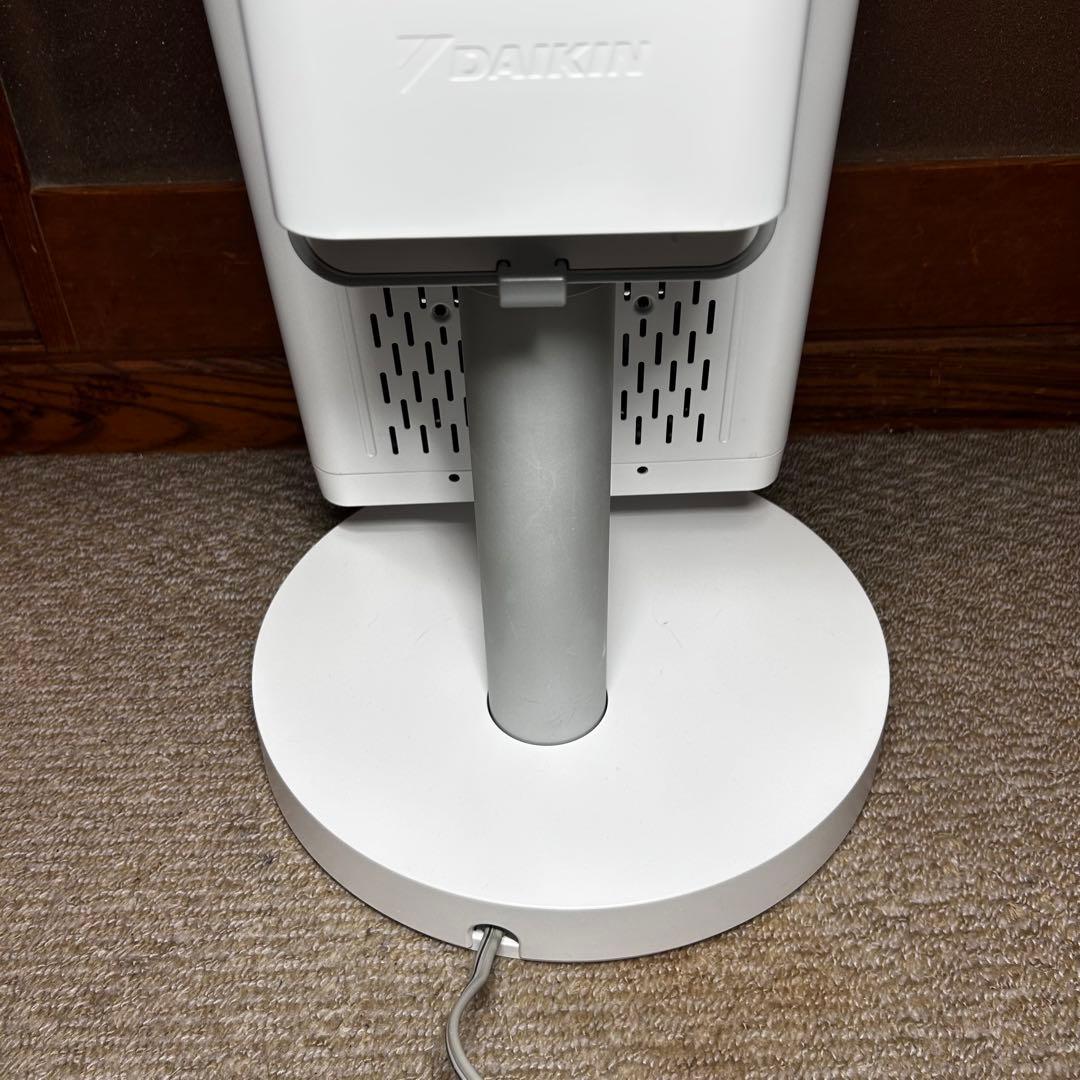 美品 DAIKIN ダイキン 遠赤外線暖房機 セラムヒート　ERFT11VS