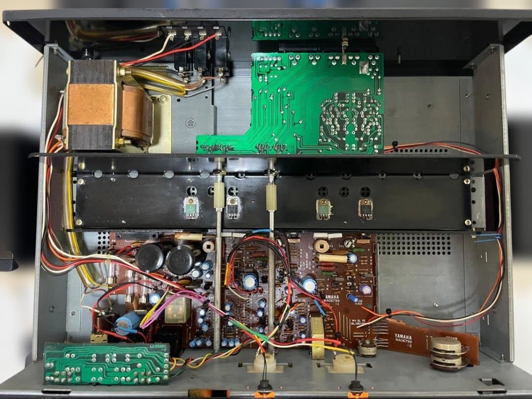 き*げ様 YAMAHA CA-V1　プリメインアンプ　昭和のレトロなオーディオ