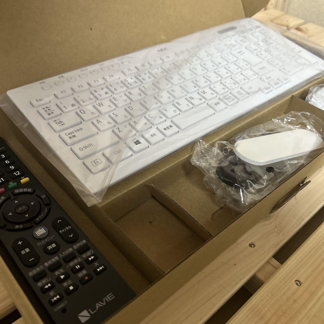 ディスプレイ・モニター本体 NEC lavie ha770raw