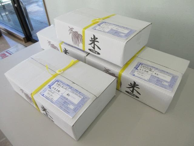 6年産　古米　兵庫播州れんげ米　きぬむすめ　精米　極1等米３0Kg　農直送料無料