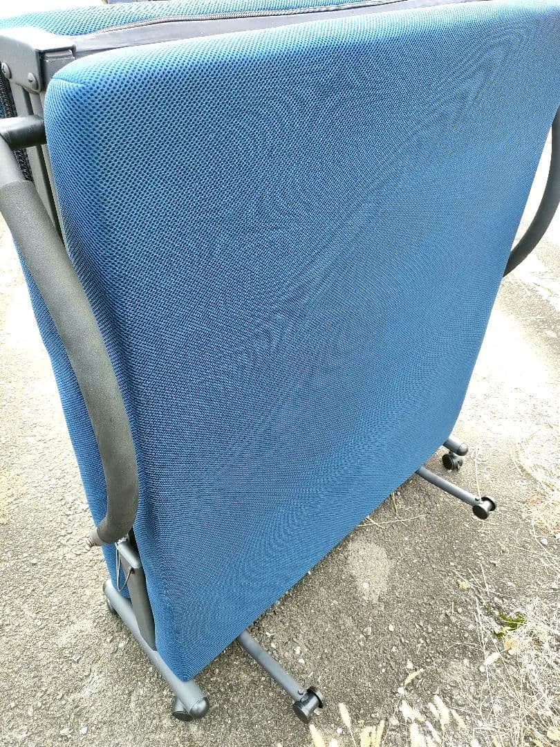 美品 折りたたみベッド リクライニング機能付 福岡市内と隣接市町村限定配送