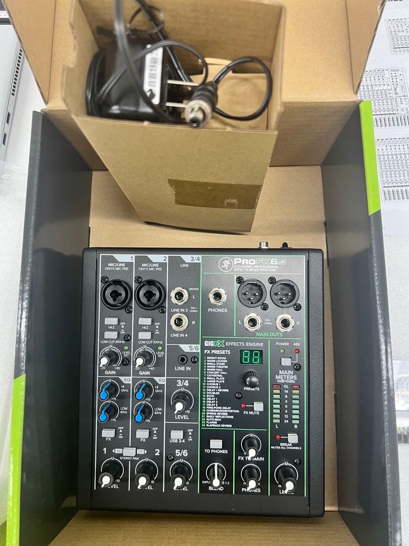 m*i様 【超美品】MackieProFX6v3 6チャンネルミキサー【未使用】