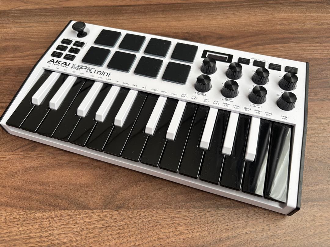 MPK mini(midiキーボード)