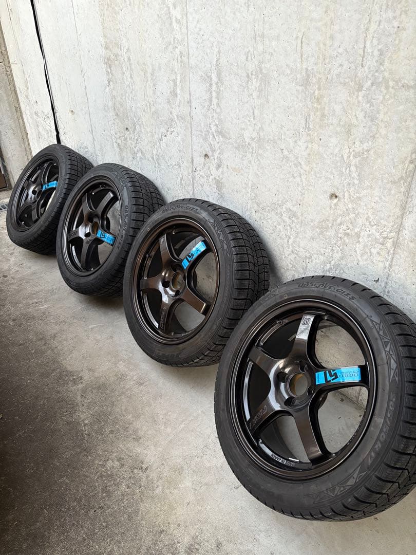 17インチ　RAYS 57CR グラムライツ PCD100 4穴　7J レイズ