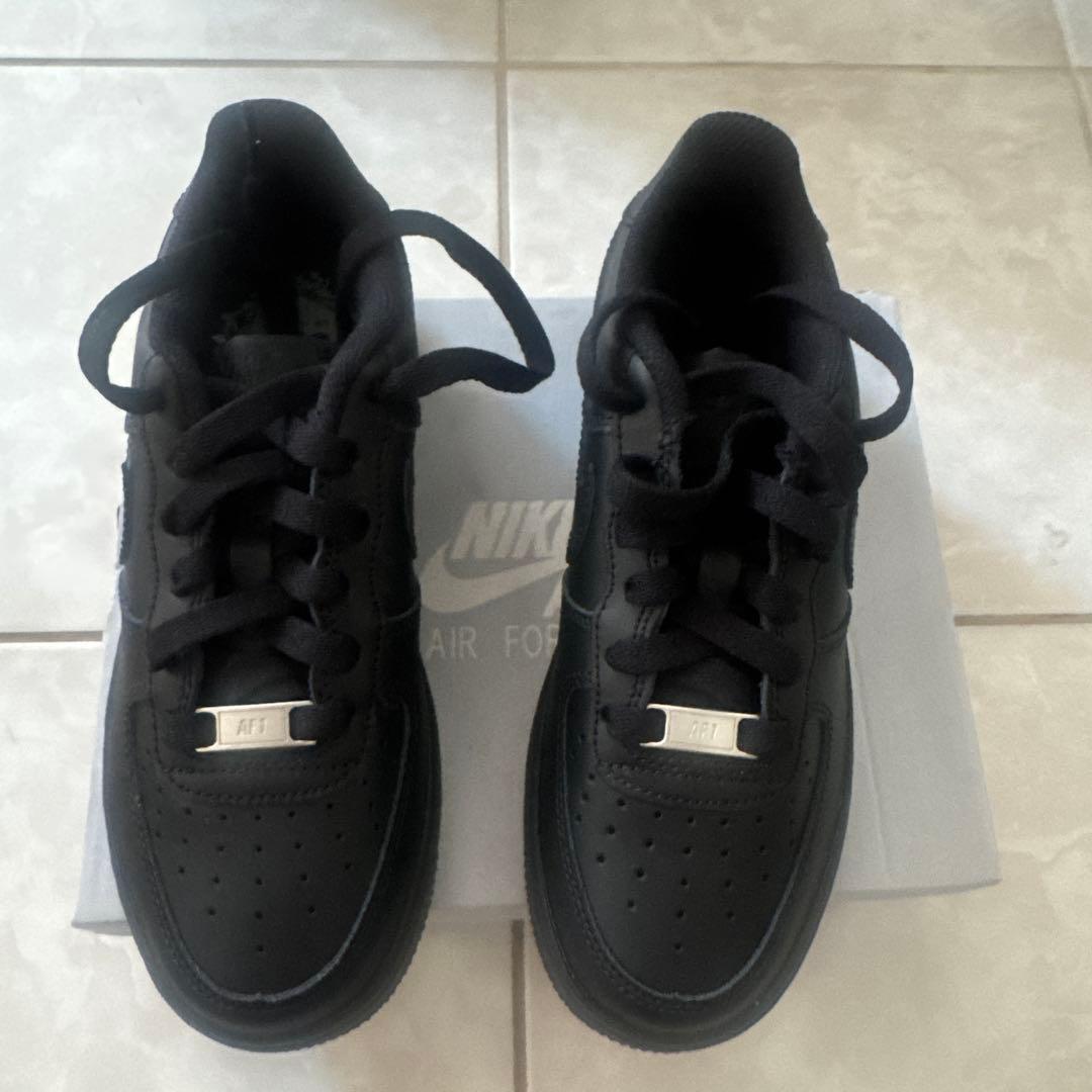 YMM9522cm 新品Nike Air 1 ブラック スニーカー