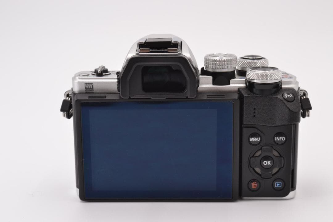 ■ 美品 ■ オリンパス　OM-D E-M10 Mark Ⅱ ボディ