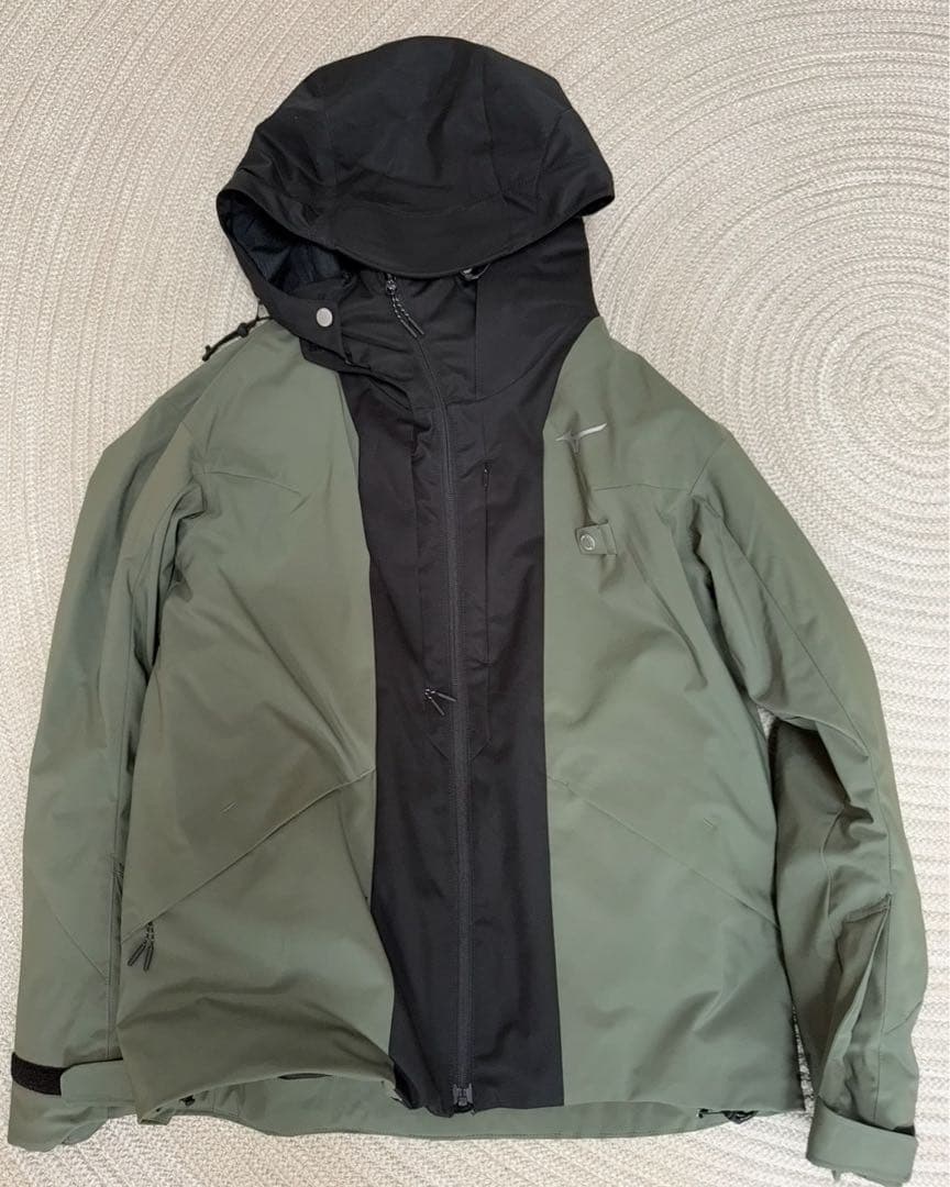 2024-2025ミズノスキーウェア　美品