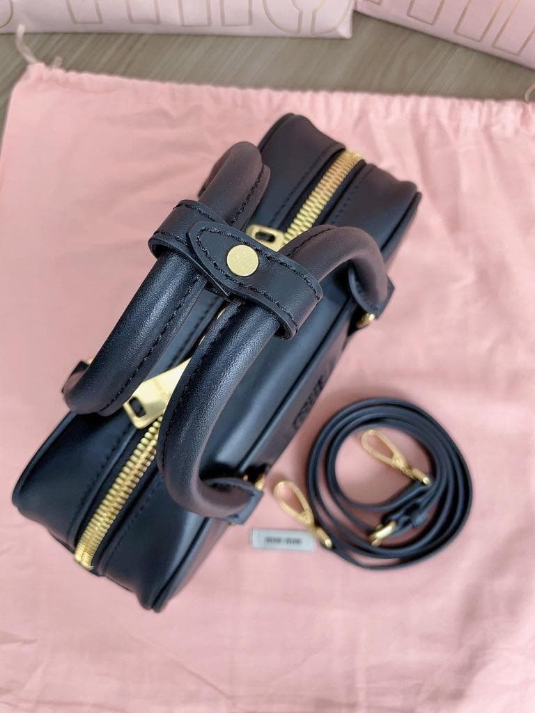 miu miu ボウリングバッグ　ブラック