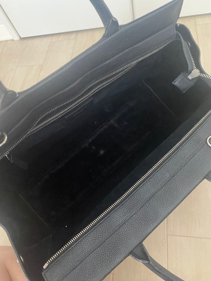 YSL ブラック レザーバック