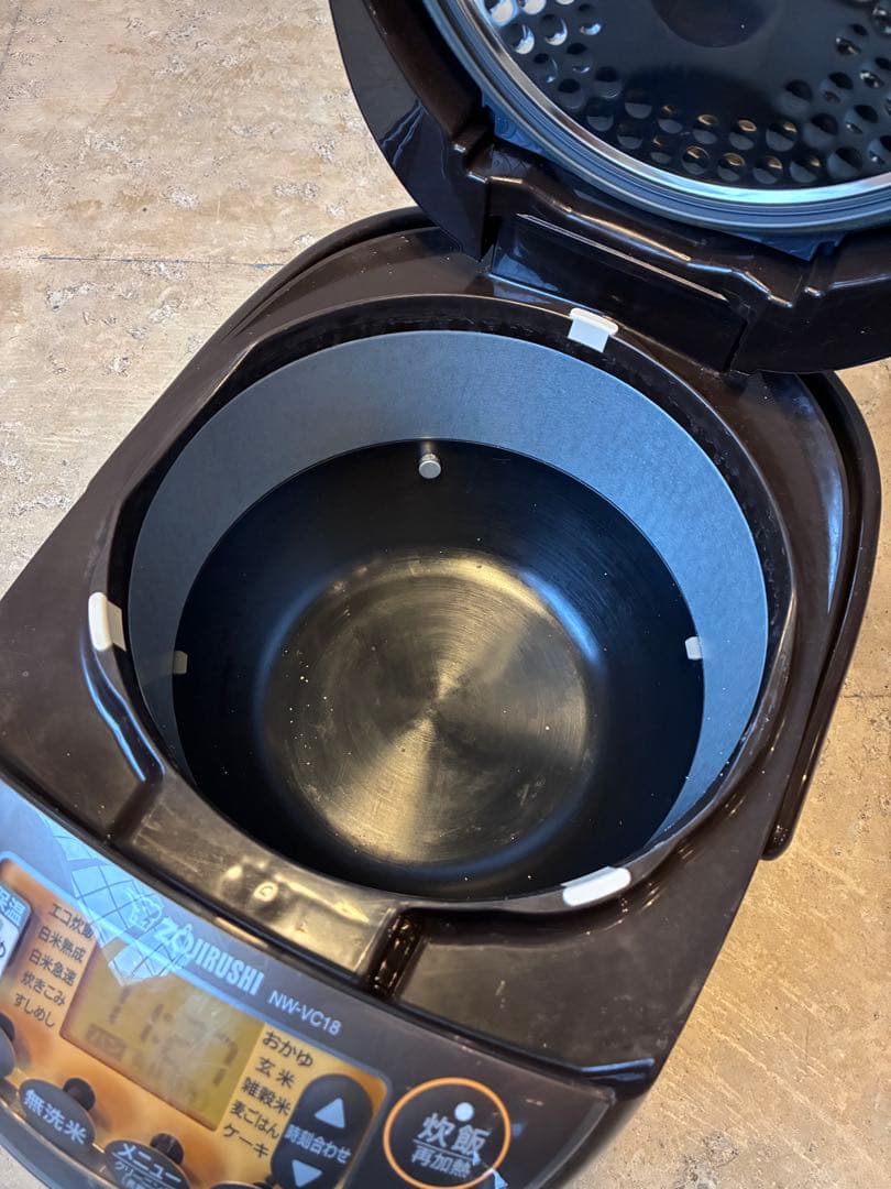象印 炊飯器 1.0L フッ素加工　一升炊き　NW-VC18