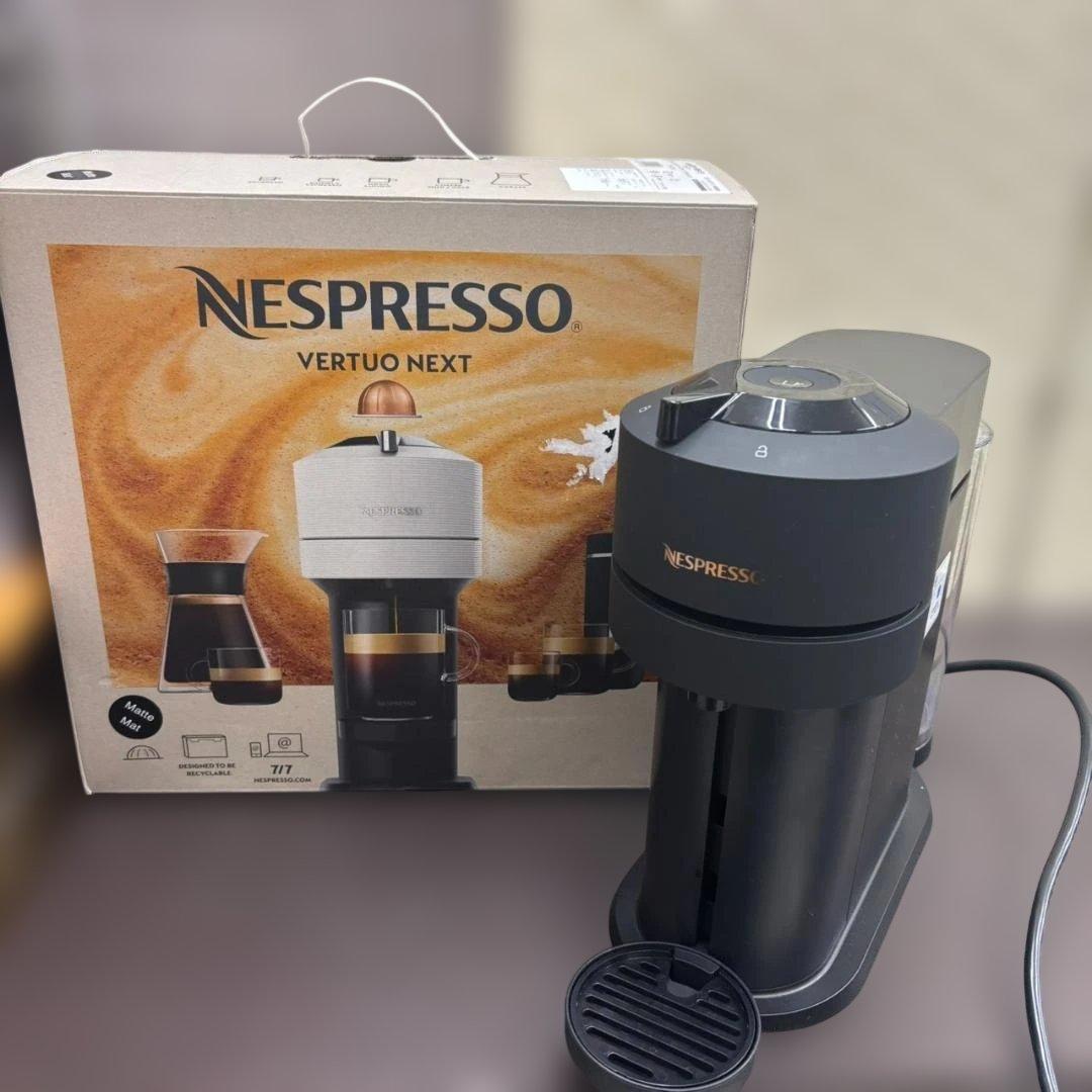◇Nespresso Vertuo Next コーヒーメーカー　GDV1