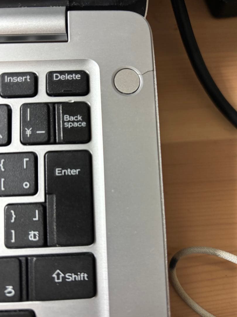 Dell inspiron 13 第8世代 Core i7 258GB/8GB