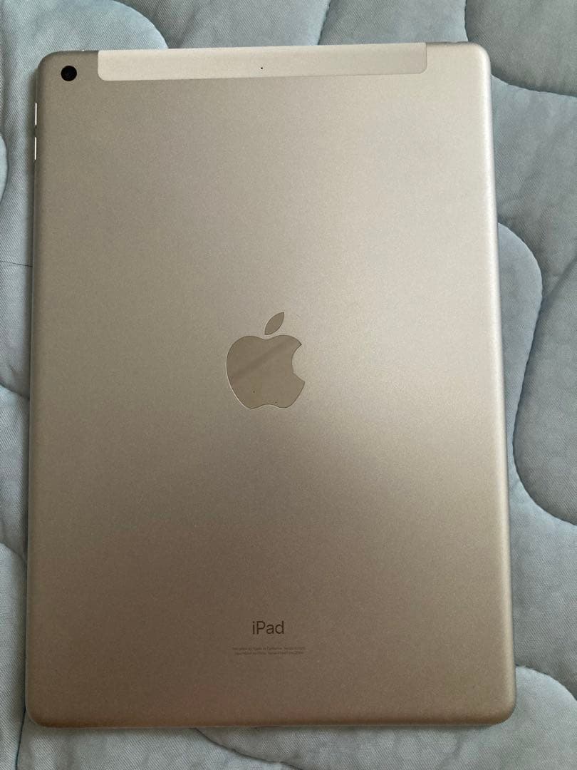 Apple iPad (第8代32GB ゴールド)15.5inches