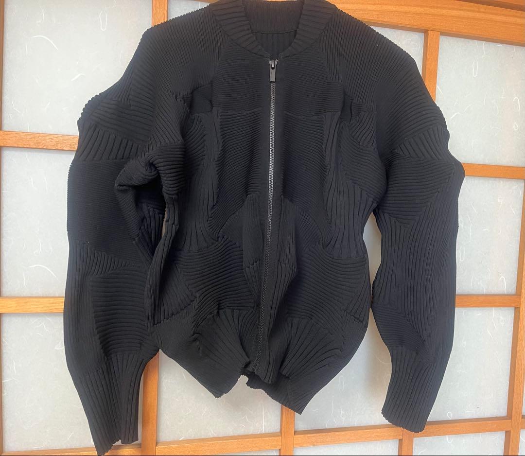 人気完売ISSEY MIYAKE KONEKONEコネコネジップアップ