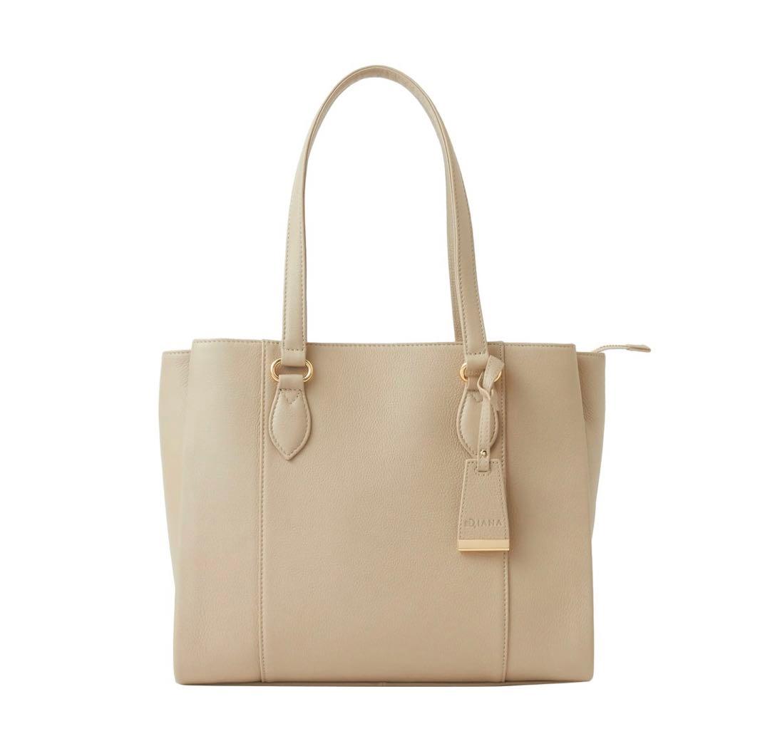 【新品未使用】DIANA 肩掛けバッグ