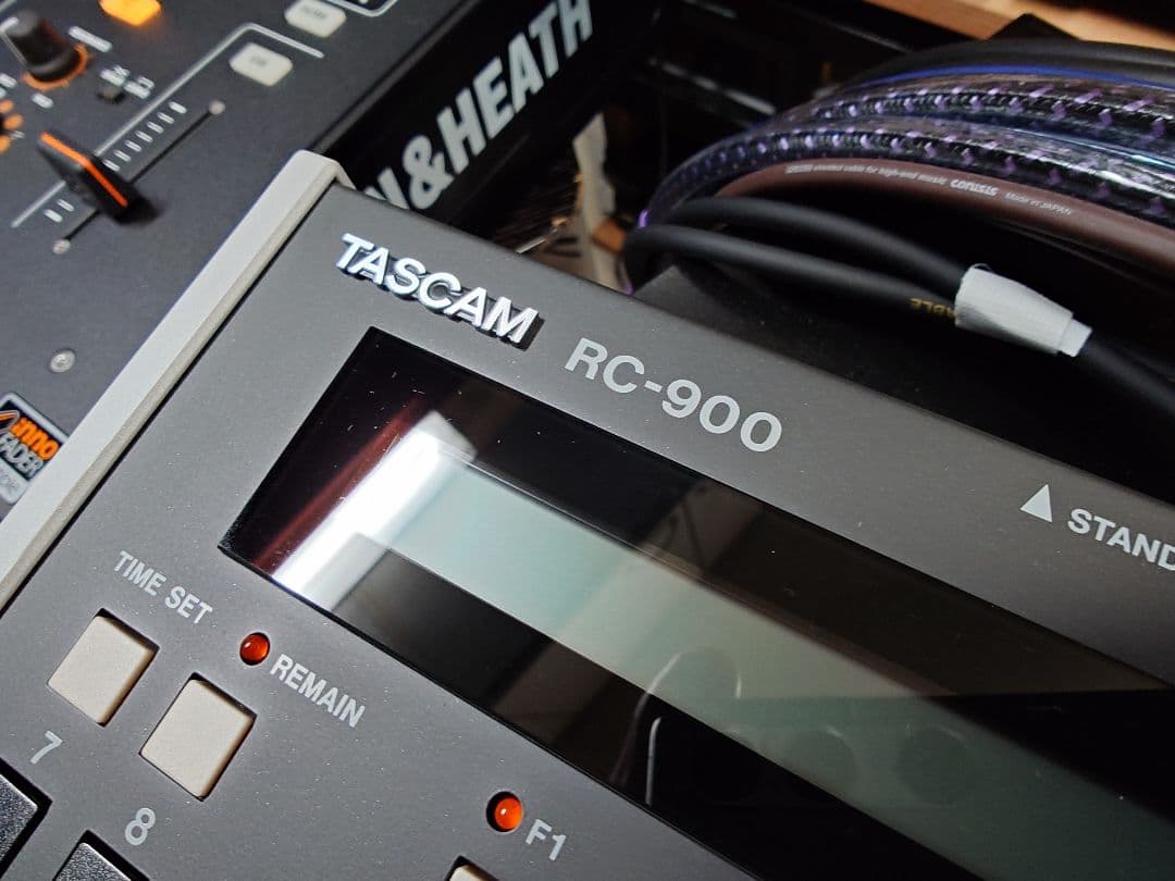 TASCAM タスカム RC-900 ユニバーサルコントロールユニット