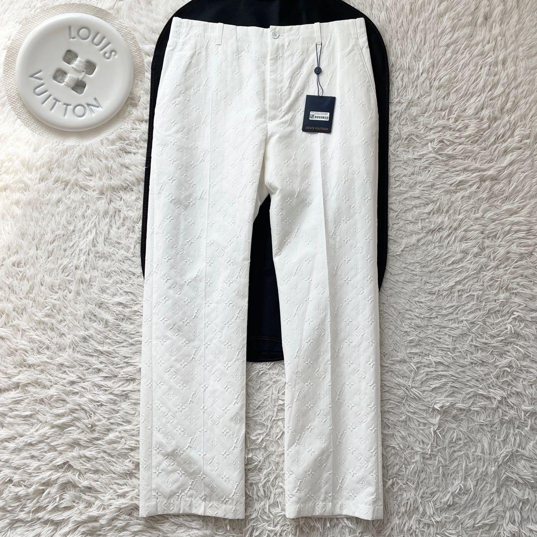 未使用品 XLサイズ Louis Vuitton エンボスモノグラム チノパンツ