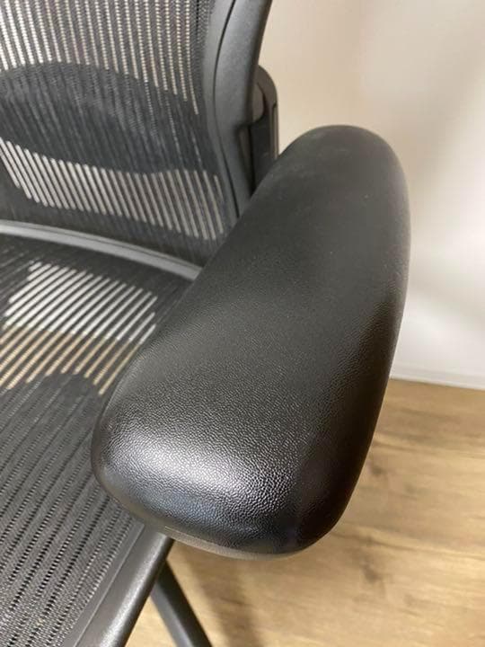 ハーマンミラー アーロンチェア　Bサイズ　スタンダード