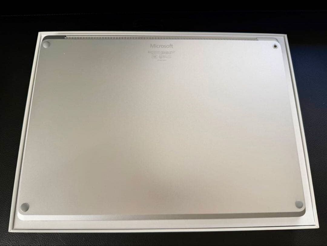 や*ー様 Microsoft Surface Laptop シルバー