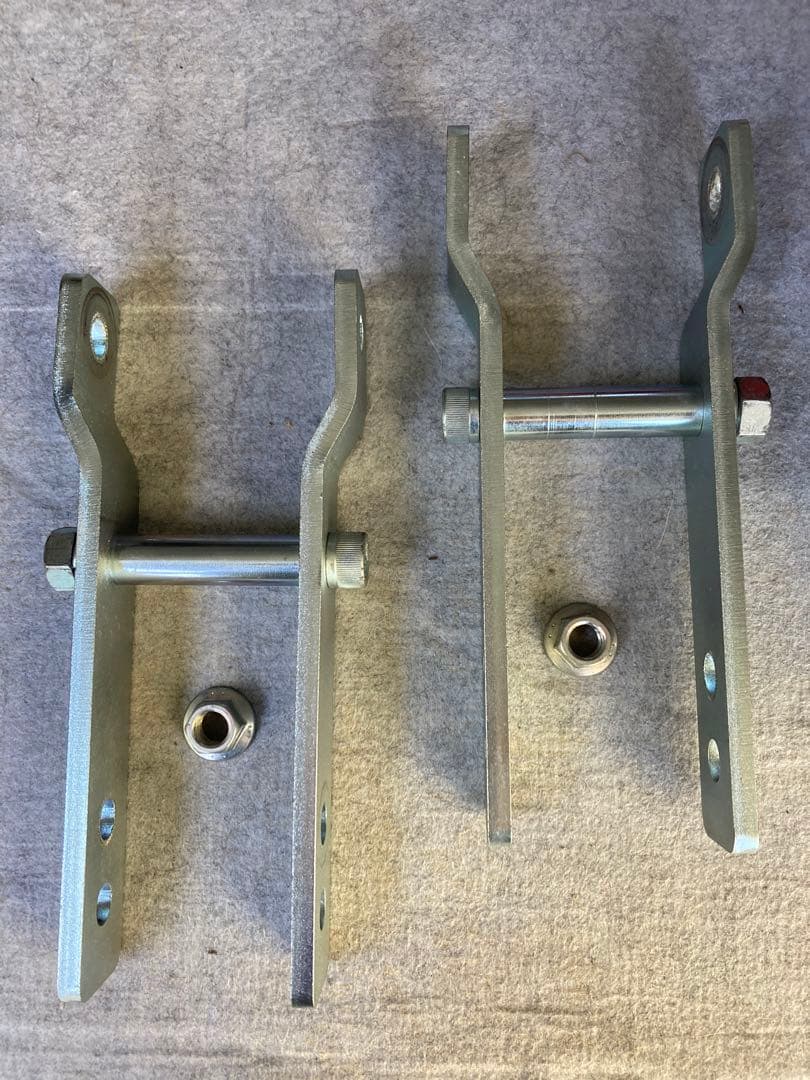 ハイエース　リンエイ　ロングシャックル