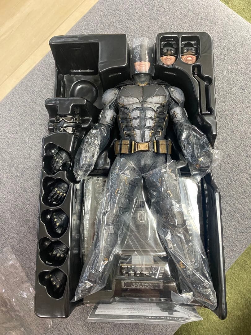 マロン　ホットトイズ　タクティカルバットマン