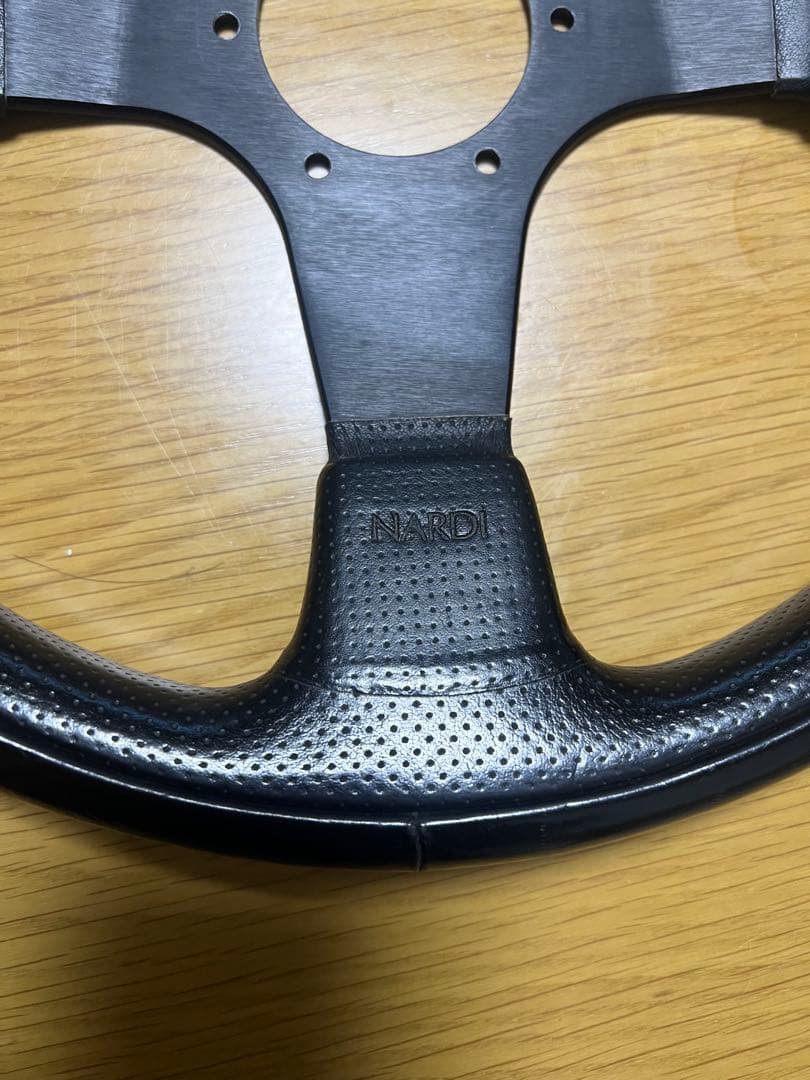 NARDI ステアリングホイール ホーンボタン付き