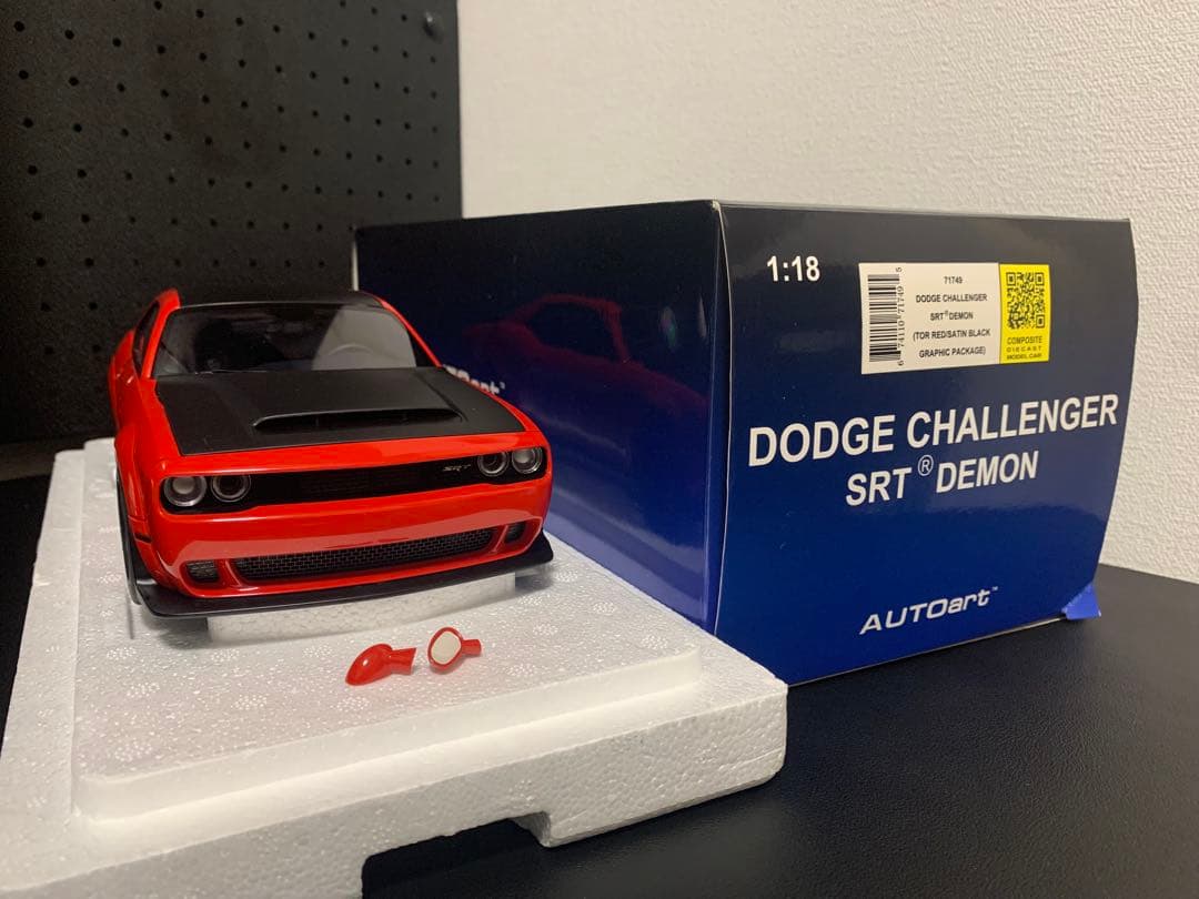 1/18 AUTOart ダッジ チャレンジャー SRT デーモン ※ミラー外れ