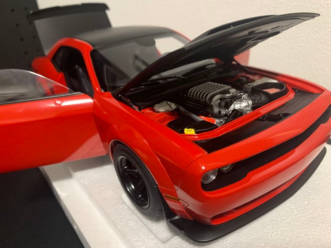 1/18 AUTOart ダッジ チャレンジャー SRT デーモン ※ミラー外れ