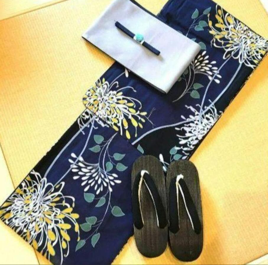 画像の半幅帯+お任せ紺系帯締め◆うるわし上品乱菊の古典浴衣　人気の紺地ゆかた◆