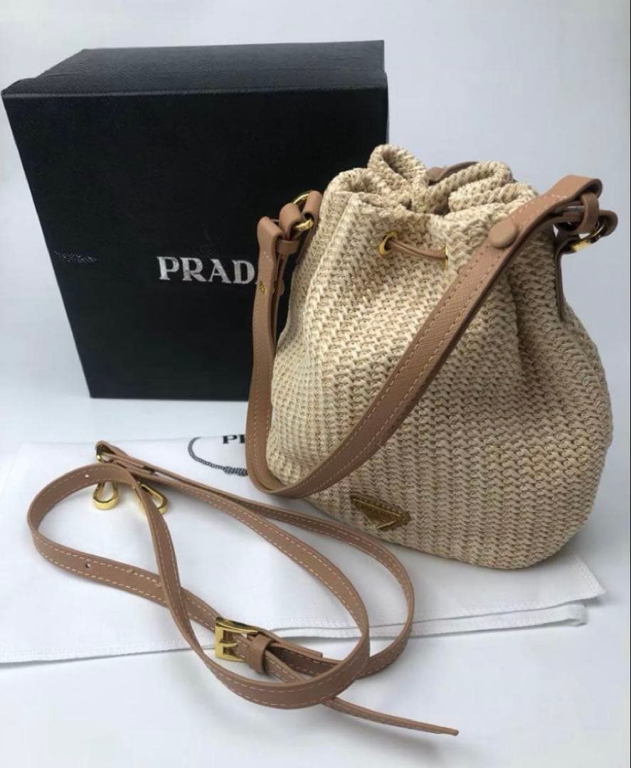 PRADA カゴバック