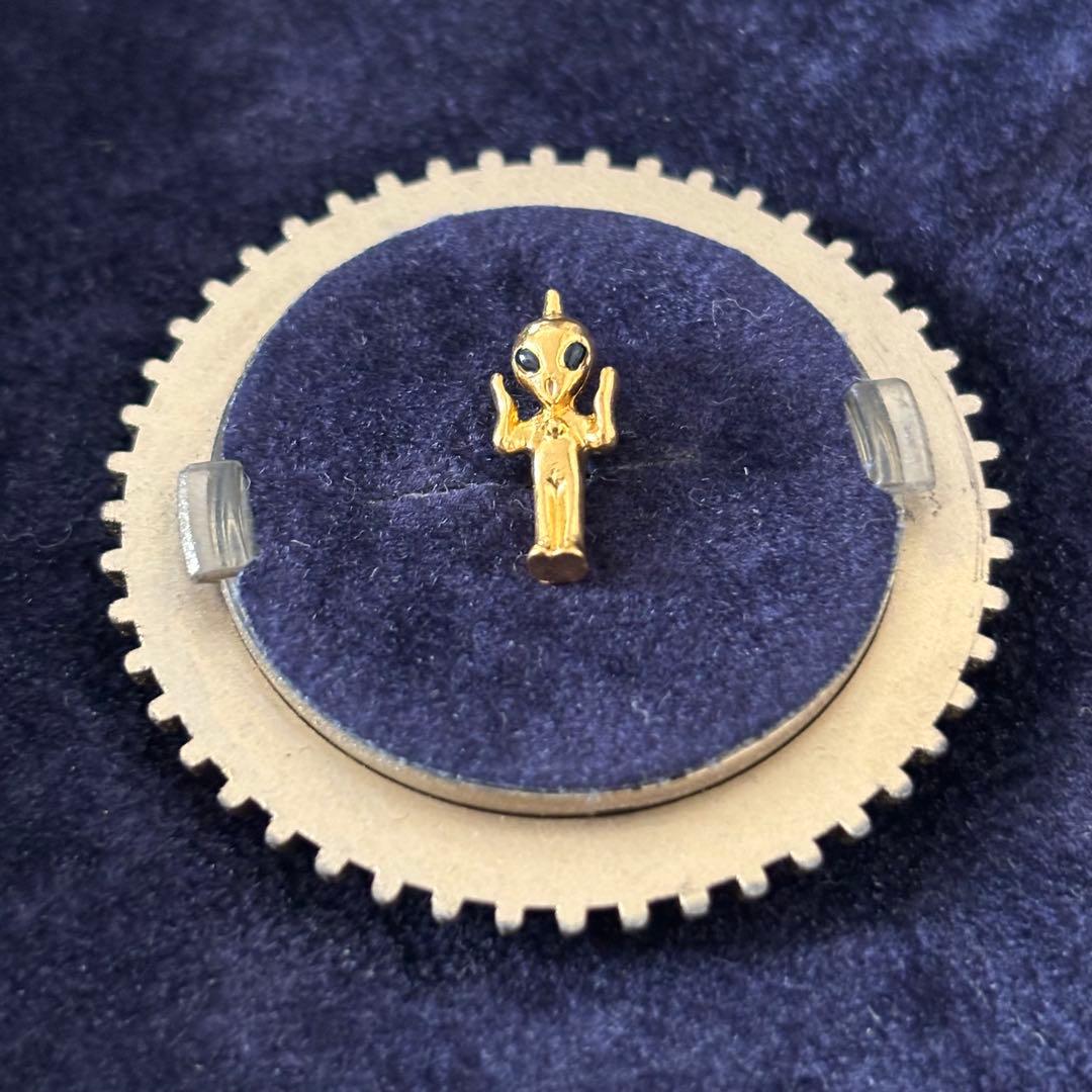 日清カップヌードル　すごいぞゴールドU.T￼.13mm 純金ちっちゃフィギュア