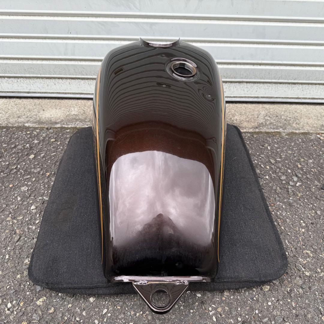 SR400 RH01J 純正タンク