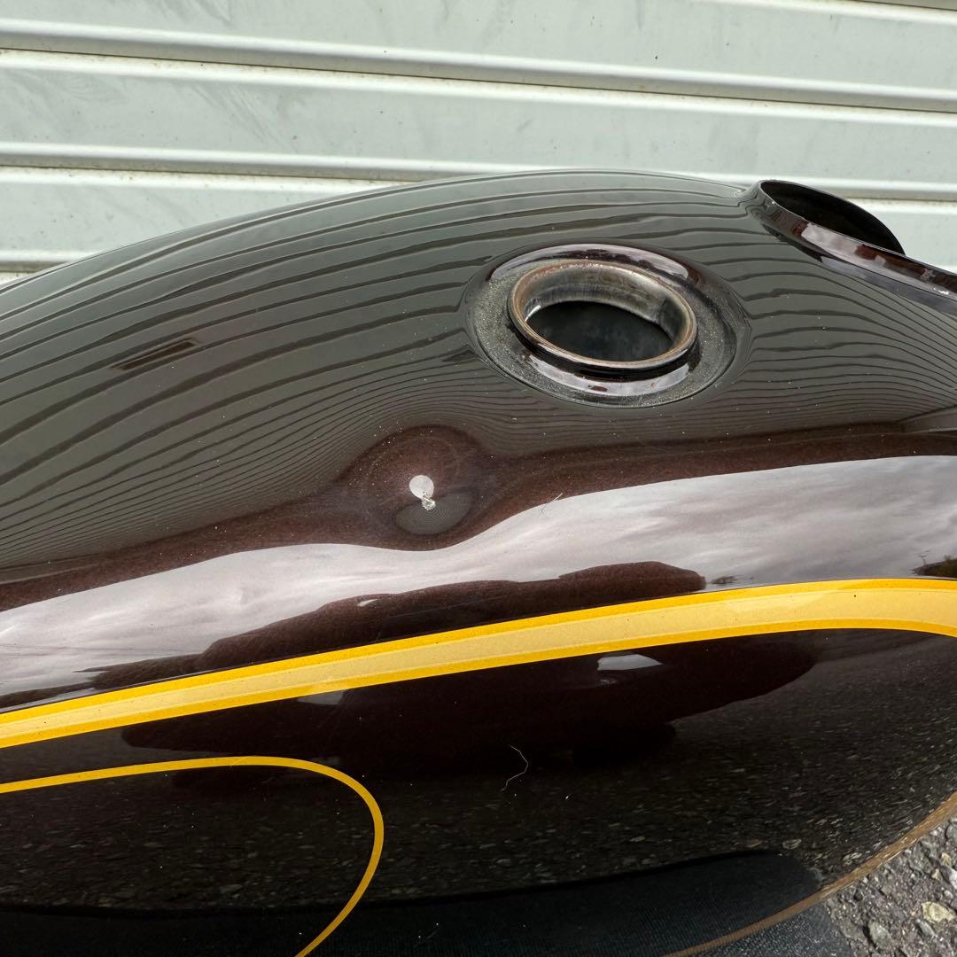 SR400 RH01J 純正タンク