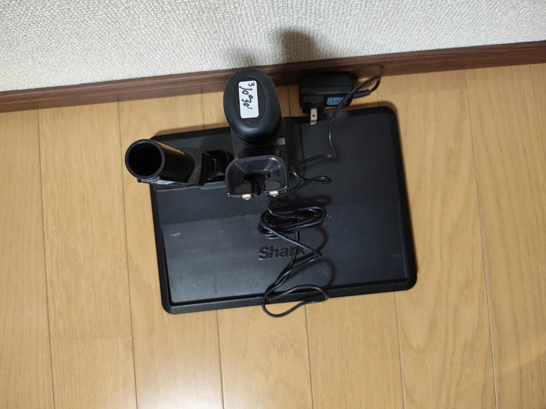 シャーク★コードレスクリーナー★CS301JBM★バッテリーの状態良好★