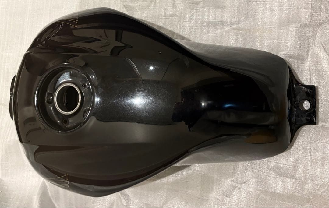 cb400sf revo nc42 タンク